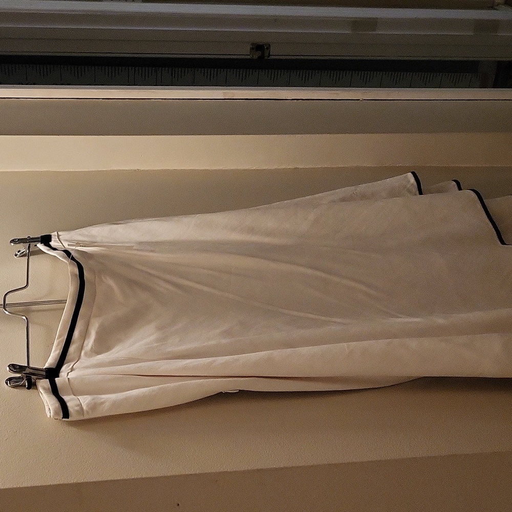 NWT Ann Taylor Loft white skirt